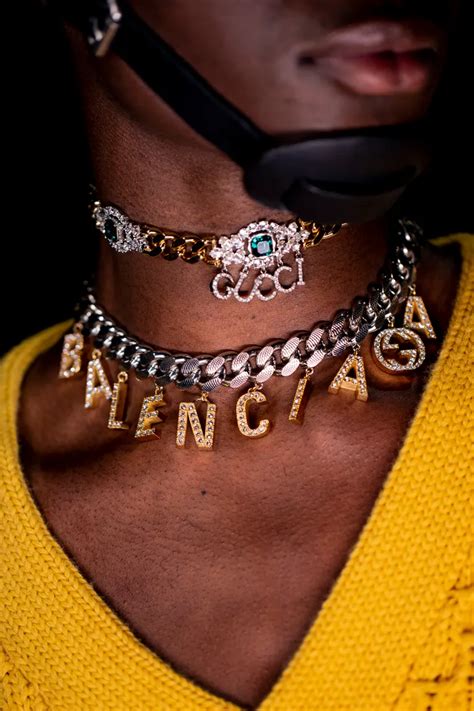 cintura gucci x balenciaga|gucci aria balenciaga.